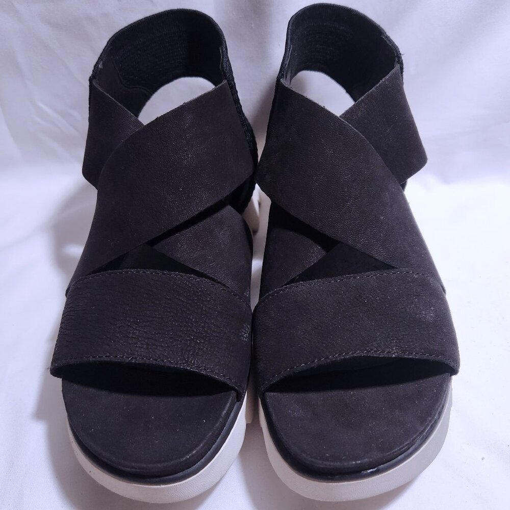 EILEEN FISHER Chant Wedge Sandal/Floor Sample